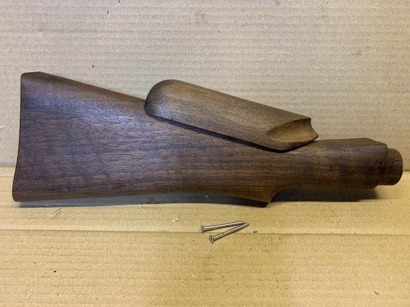 LEE ENFIELD No4 BUTT AND CHEEK REST. BUTT IS ORIGINAL, CHEEK REST IS REPRODUCTION.