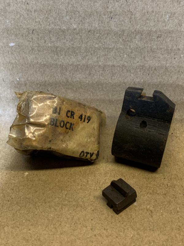 LEE ENFIELD No4 FRONT SIGHT BASE BLOCK AND SIGHT BLADE.