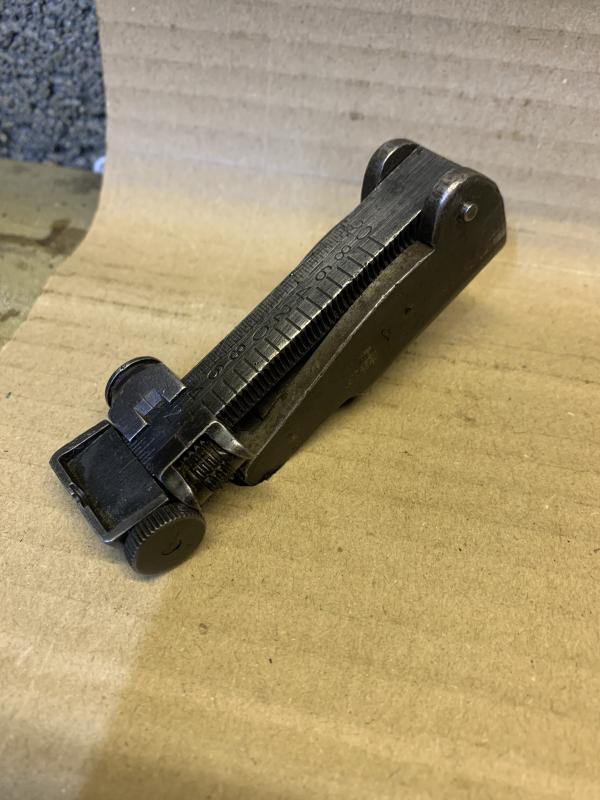 LEE ENFIELD WW1 No1 MK3 SMLE WINDAGE LITHGOW MARKED REAR SIGHT. MARKINGS MAY VARY. BUTT ALL HAVE VERY GOOD LITHGOW MARKS..
