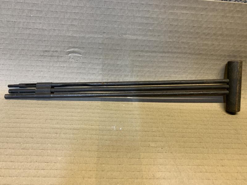 BARREL CLEANING RODS.39 INCHES LONG WHEN ASSEMBLED.