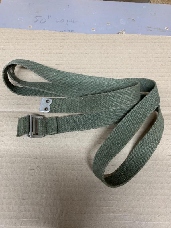 LEE ENFIELD No32 SCOPE TIN STRAP. M.E.Co 1945 DATED.